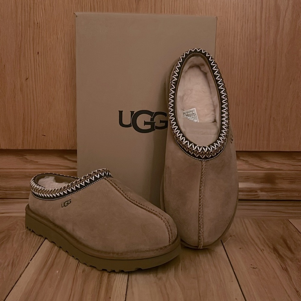 UGG Tasman Chestnut Womens Sheepskin UGGplush (wool or lamb) lining, Brand new!